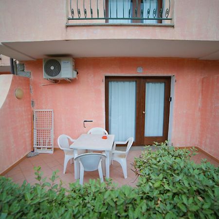 Il Borgo Di Badesi Aparthotel Exterior foto