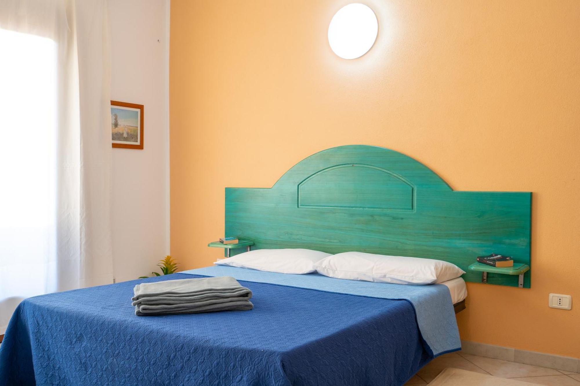 Il Borgo Di Badesi Aparthotel Exterior foto