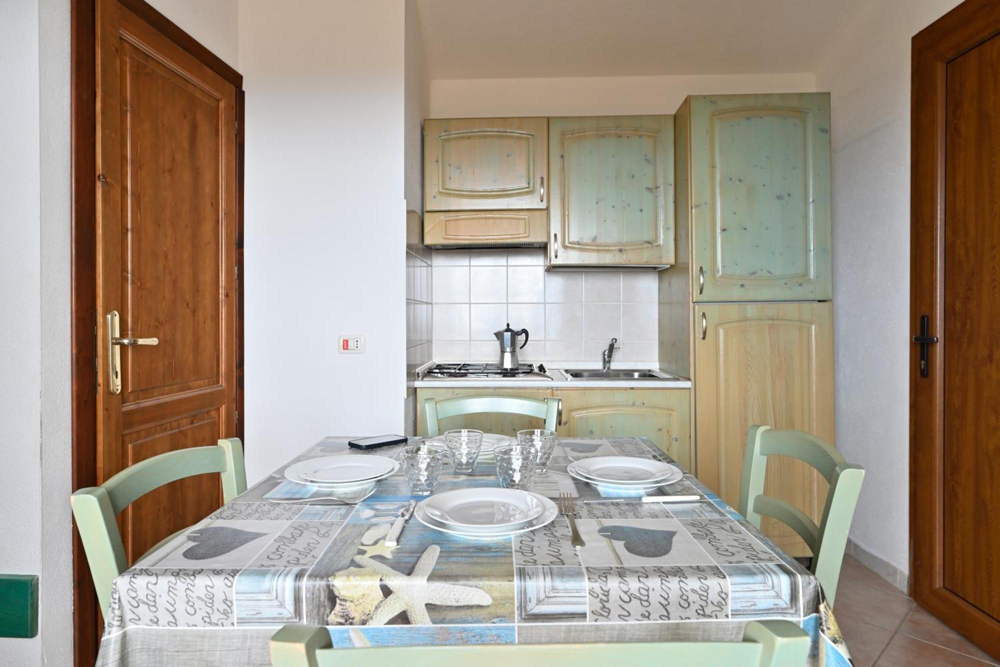 Il Borgo Di Badesi Aparthotel Exterior foto