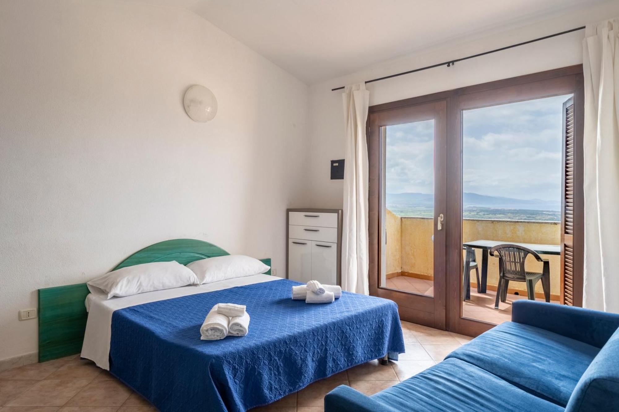 Il Borgo Di Badesi Aparthotel Exterior foto