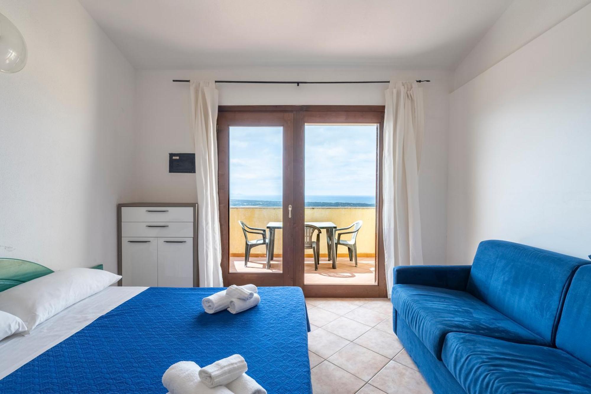 Il Borgo Di Badesi Aparthotel Exterior foto