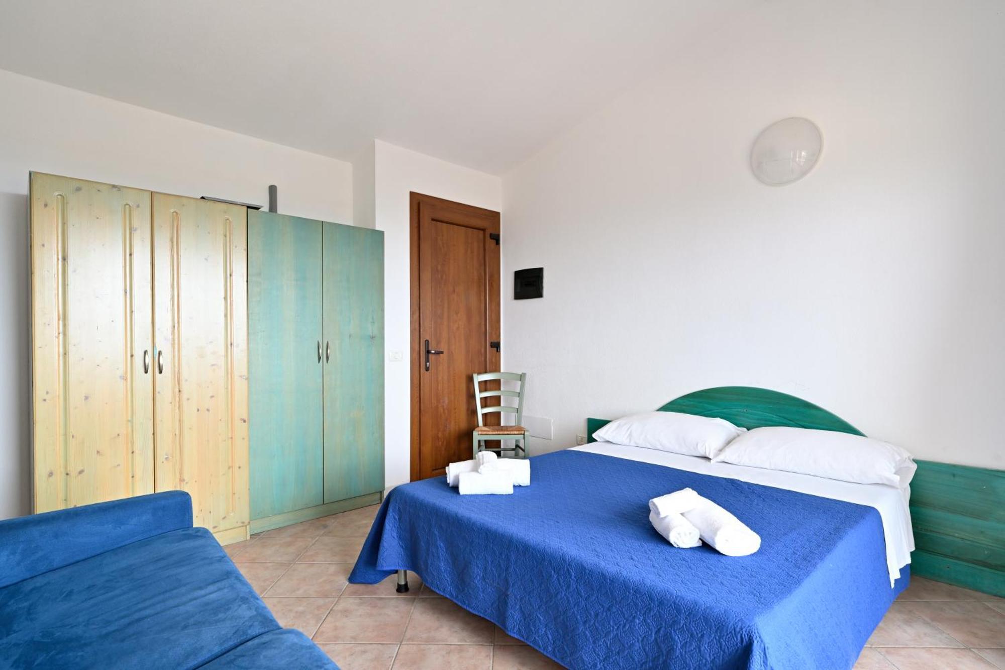 Il Borgo Di Badesi Aparthotel Exterior foto